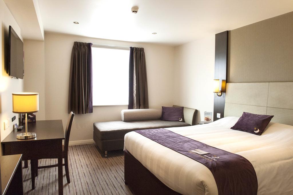 Premier Inn Edinburgh A1 - Массельбург Экстерьер фото