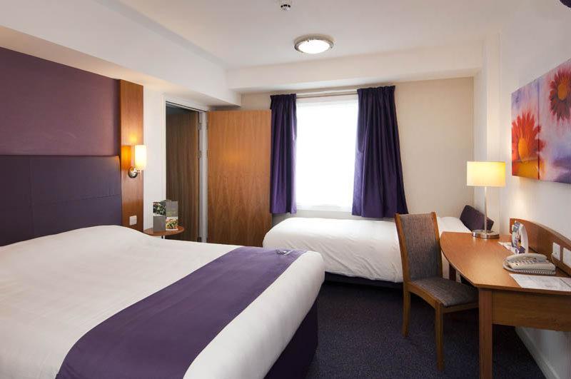 Premier Inn Edinburgh A1 - Массельбург Экстерьер фото